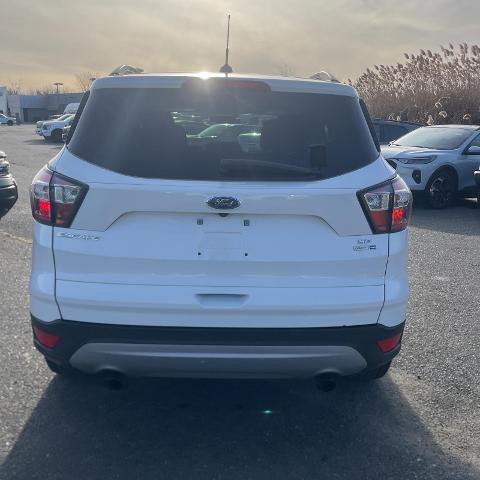 Certified 2018 Ford Escape SE image 5