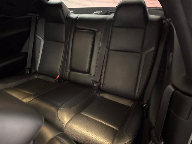 Used 2017 Dodge Challenger R/T Plus RWD image 31