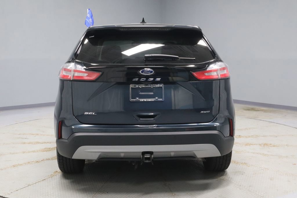 Certified 2024 Ford Edge SEL w/ Convenience Package AWD/4WD image 4