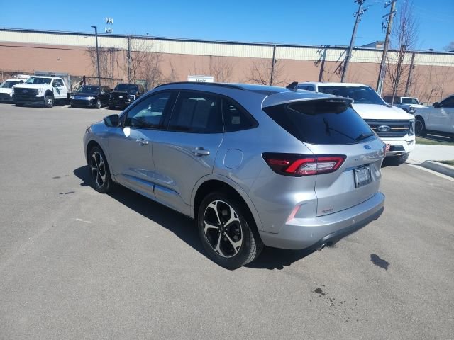 Certified 2023 Ford Escape ST-Line Elite w/ Premium Technology Package image 5