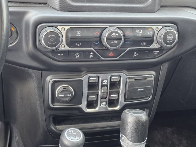Used 2020 Jeep Wrangler Unlimited Sahara AWD/4WD image 20