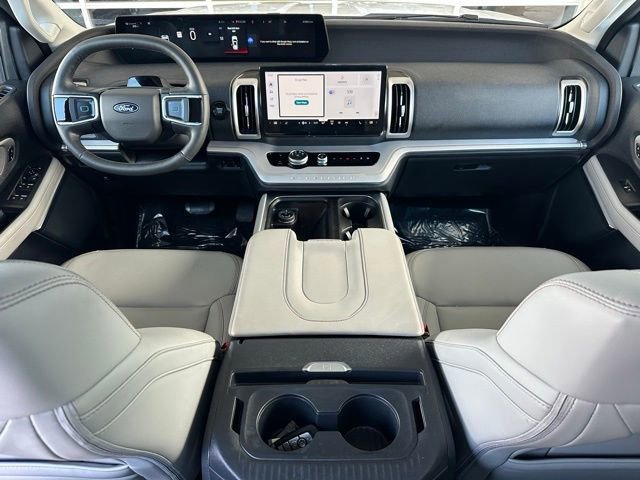 Certified 2025 Ford Expedition Active image 11