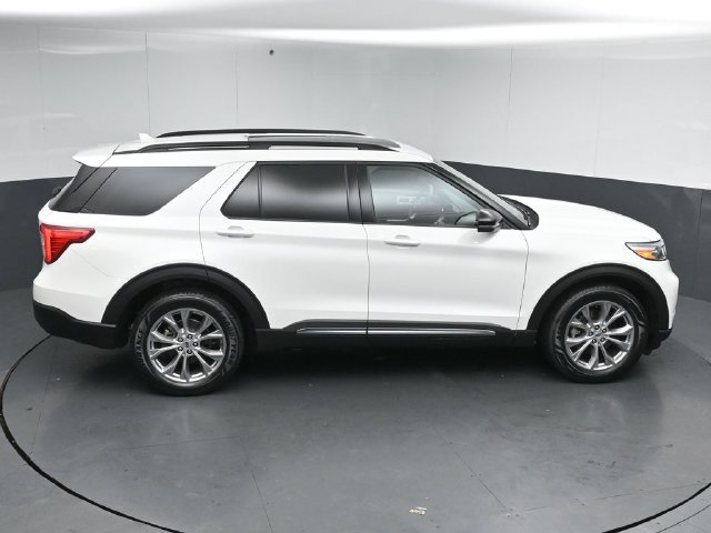 Certified 2024 Ford Explorer XLT w/ Equipment Group 202A AWD/4WD image 52