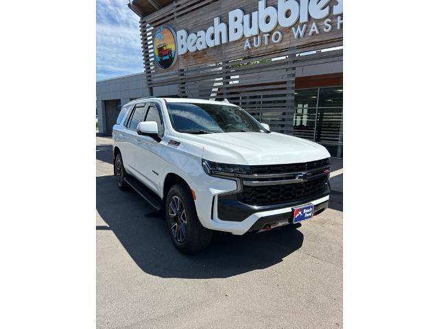 Used 2022 Chevrolet Tahoe Z71 w/ Luxury Package AWD/4WD image 4