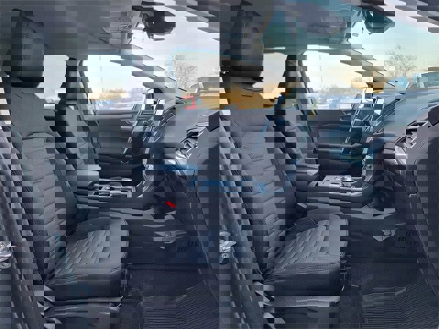 Certified 2024 Ford Edge SE w/ Black Appearance Package image 24