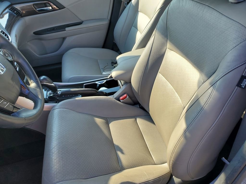 Used 2016 Honda Accord EX-L image 13