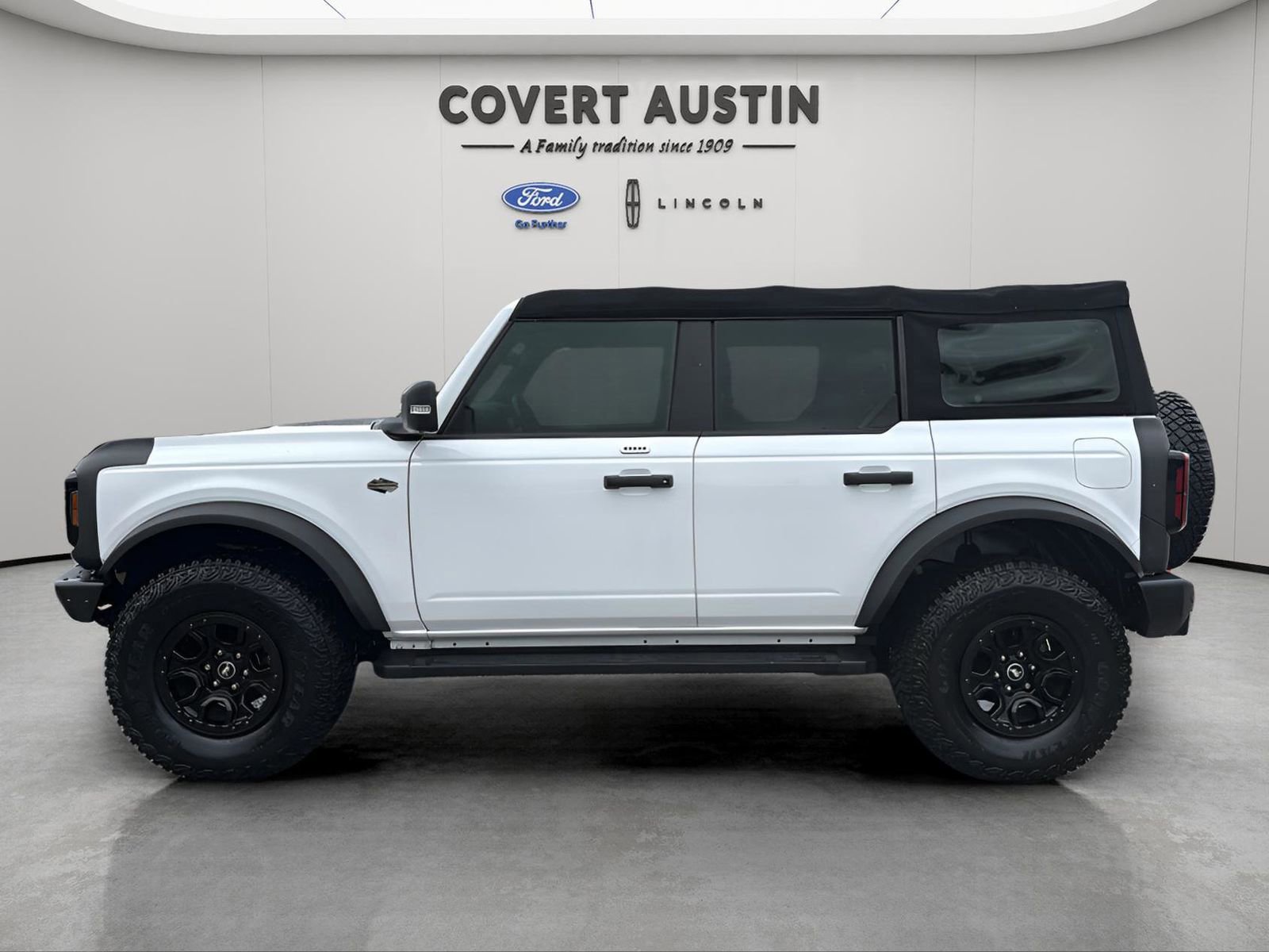 Certified 2022 Ford Bronco Wildtrak image 2