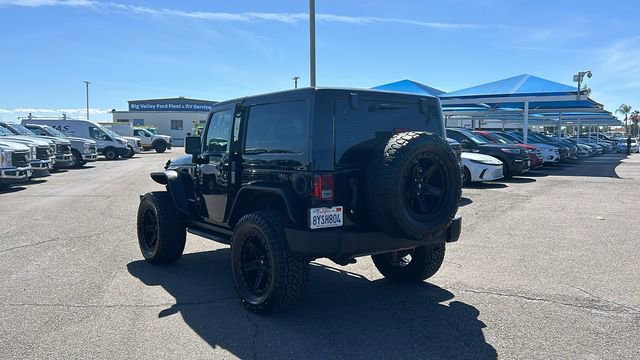 Used 2017 Jeep Wrangler Rubicon w/ Connectivity Group AWD/4WD image 5