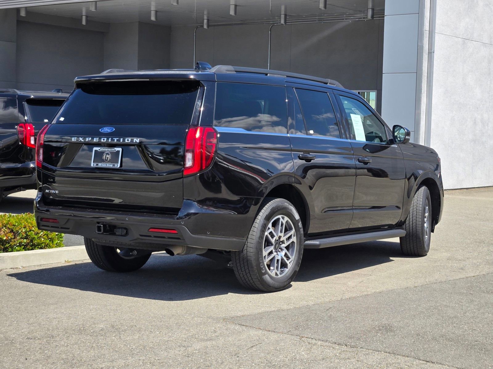 Certified 2025 Ford Expedition Active RWD image 4