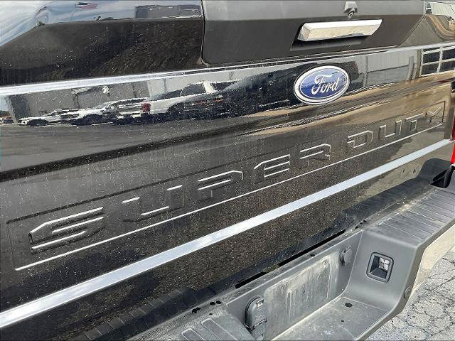 Certified 2020 Ford F250 XLT w/ XLT Premium Package AWD/4WD image 26