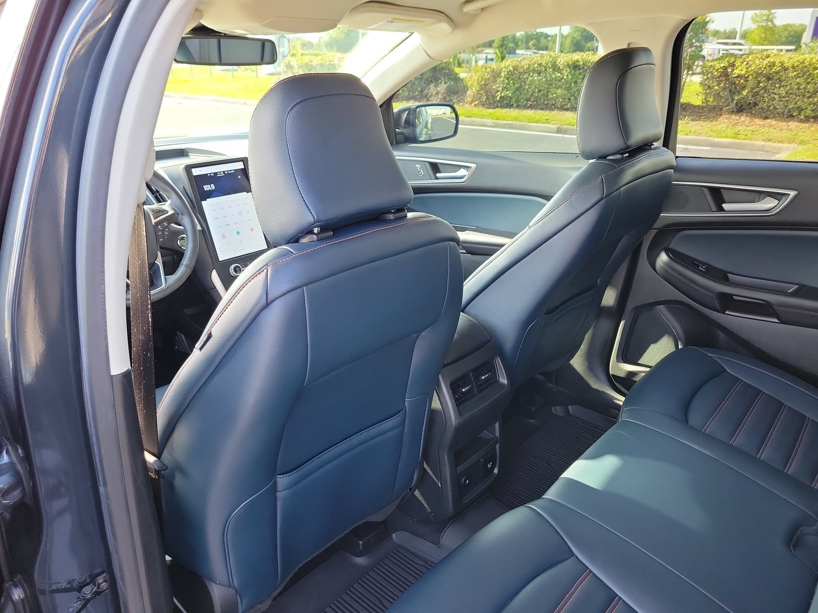 Certified 2023 Ford Edge SEL w/ Sport Appearance Package AWD/4WD image 11