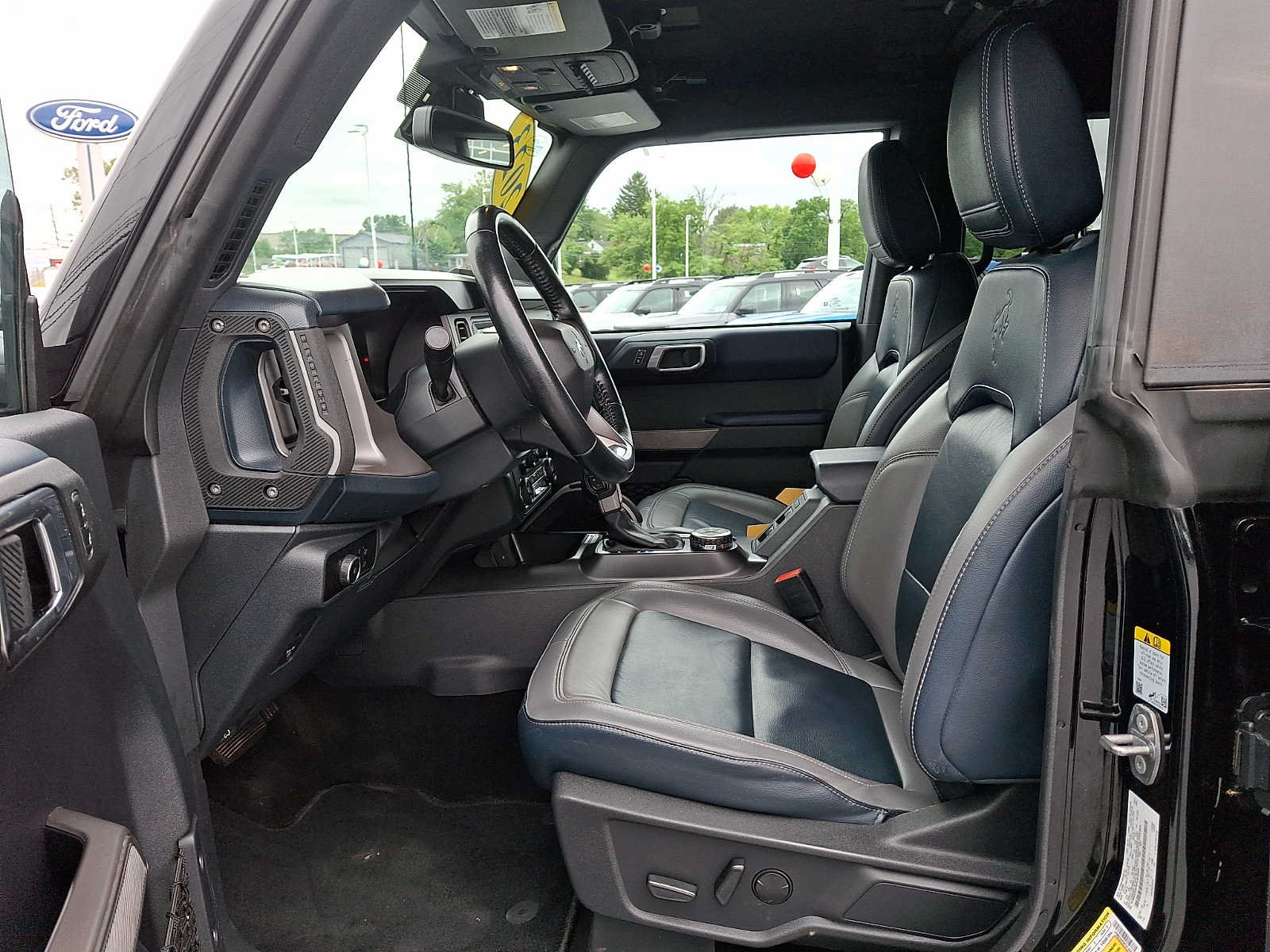 Certified 2023 Ford Bronco Outer Banks w/ Sasquatch Package AWD/4WD image 13
