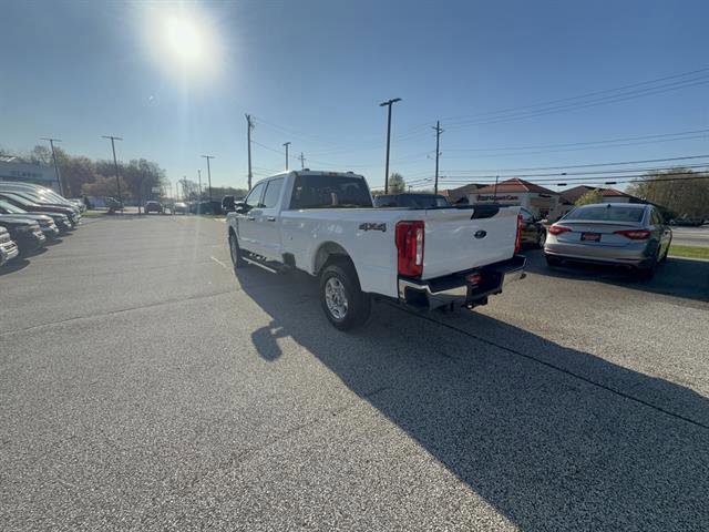 Certified 2025 Ford F250 XLT AWD/4WD image 3
