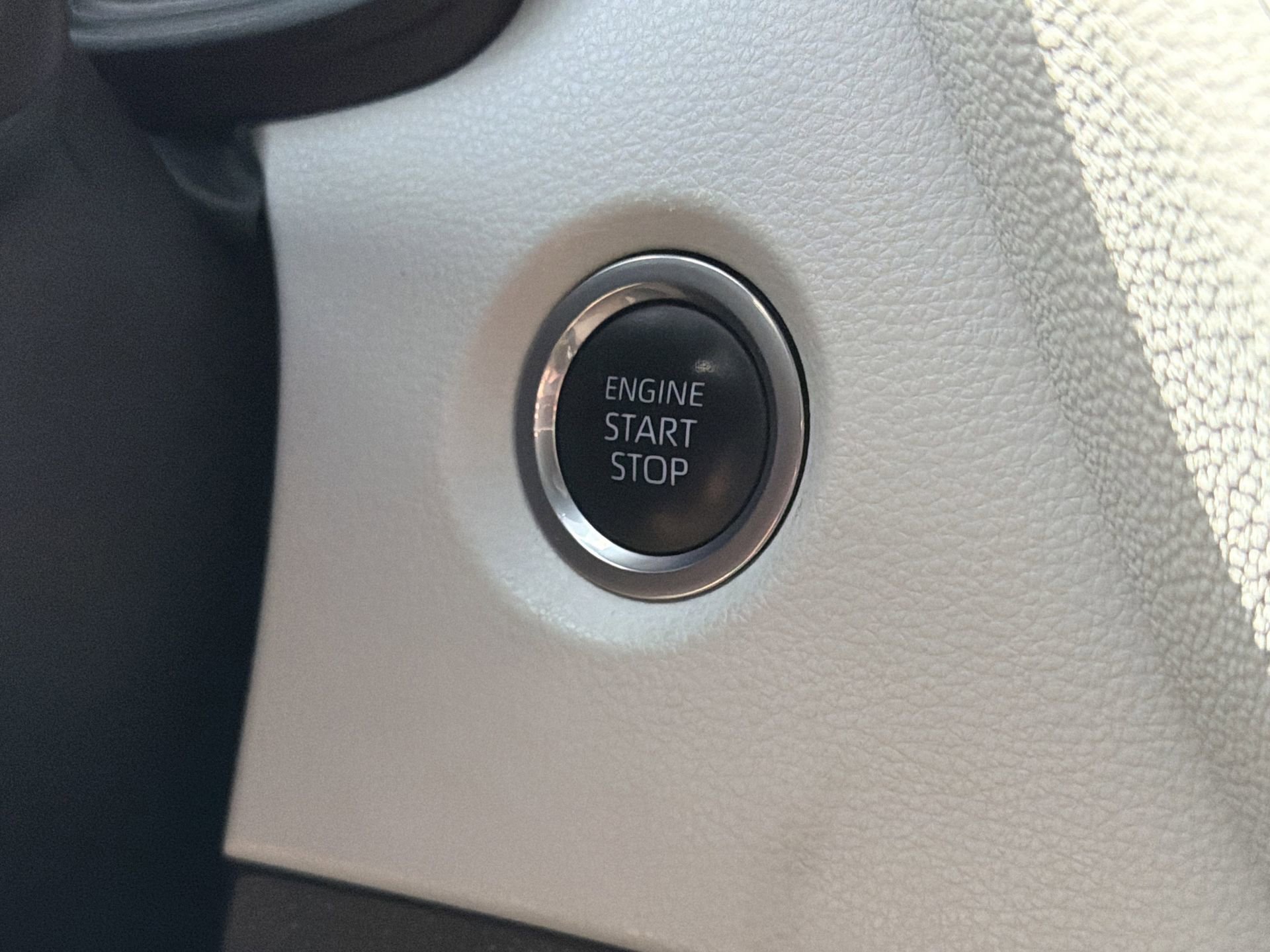 Used 2024 Toyota Corolla SE image 17