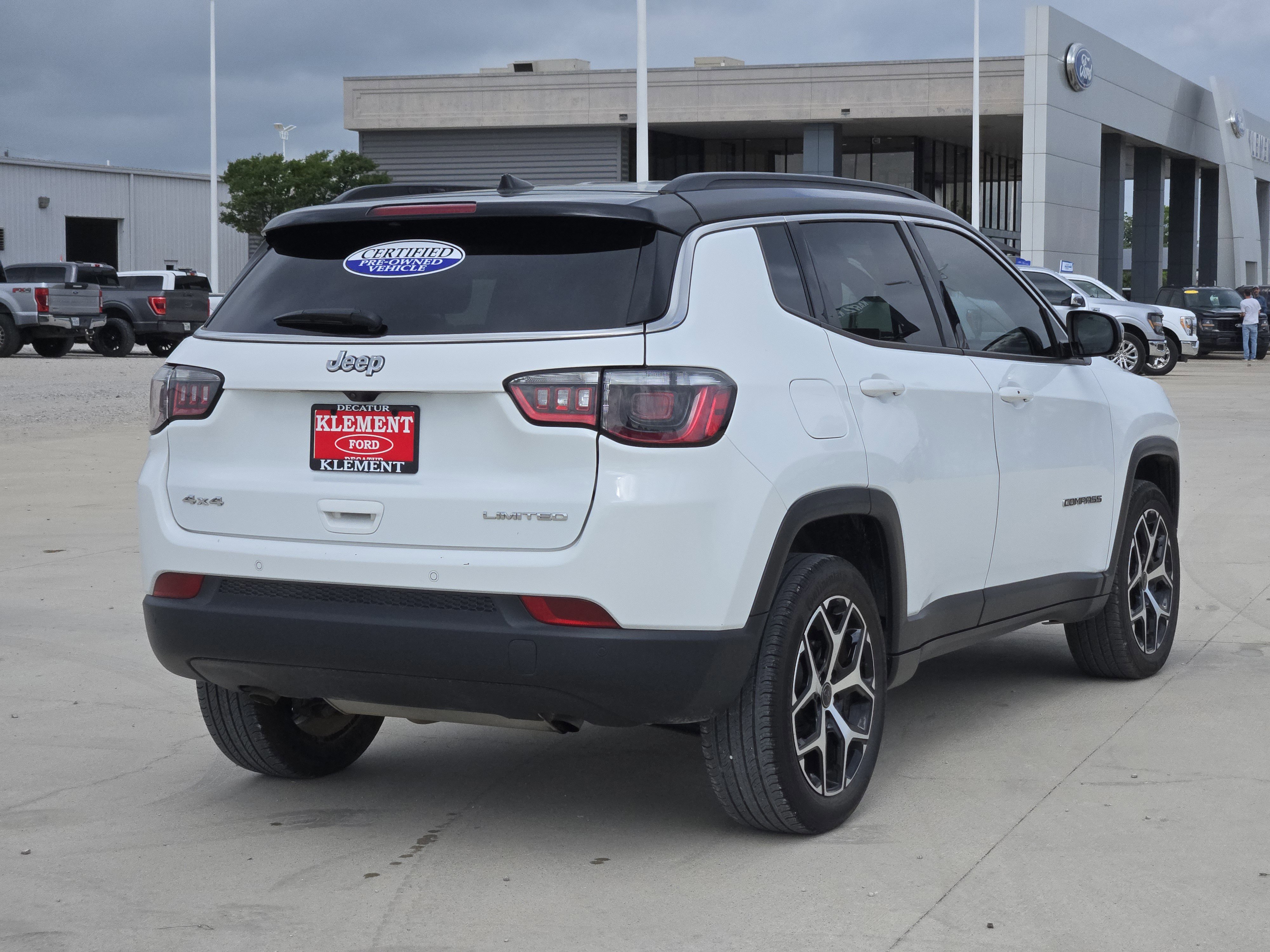 Used 2025 Jeep Compass Limited AWD/4WD image 5