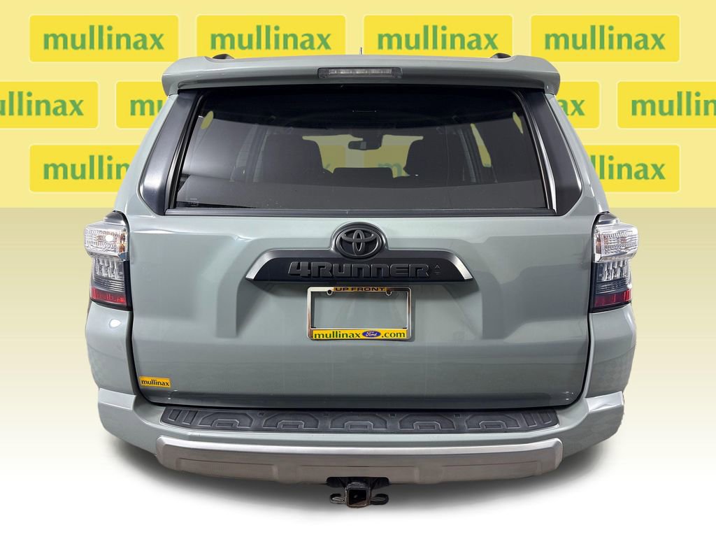 Used 2022 Toyota 4Runner TRD Off-Road AWD/4WD image 8