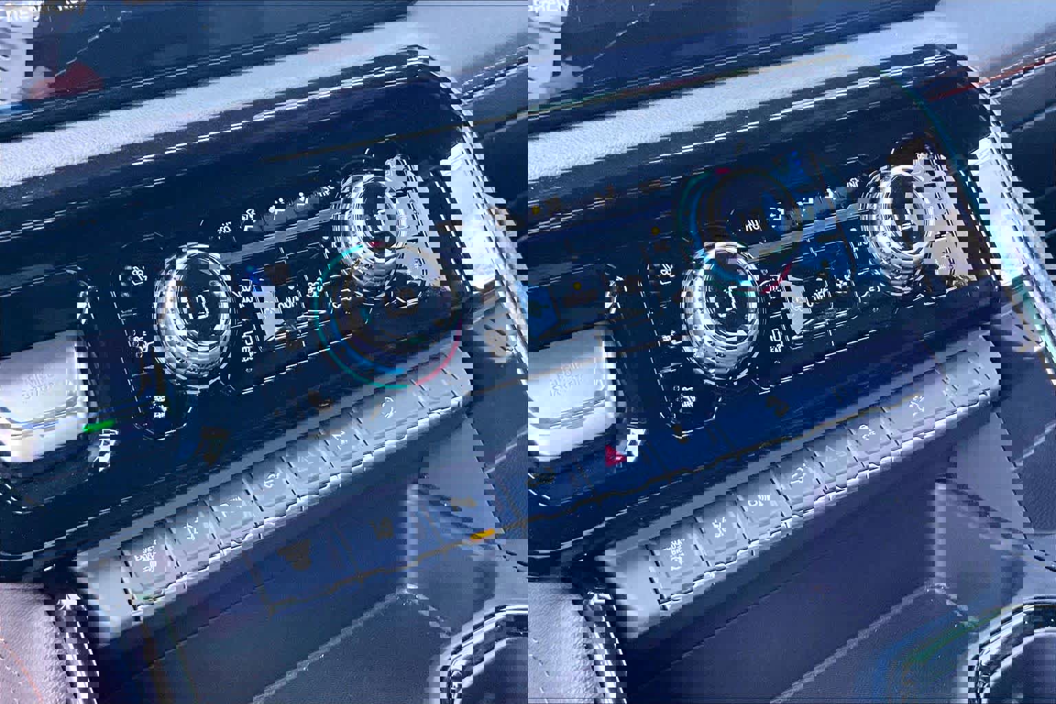 Used 2025 GMC Sierra 2500 AT4 w/ AT4 Premium Plus Package image 35