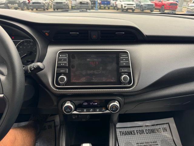 Used 2019 Nissan Kicks SV FWD image 13
