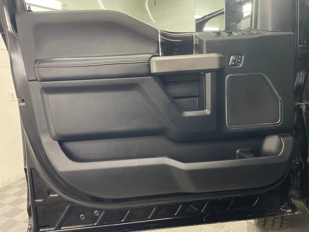Certified 2021 Ford F450 Platinum w/ FX4 Off-Road Package image 16