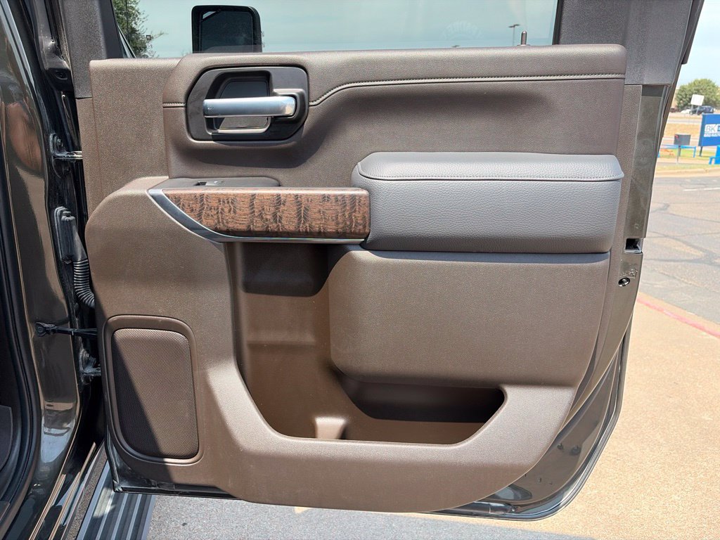 Used 2022 GMC Sierra 2500 Denali AWD/4WD image 13