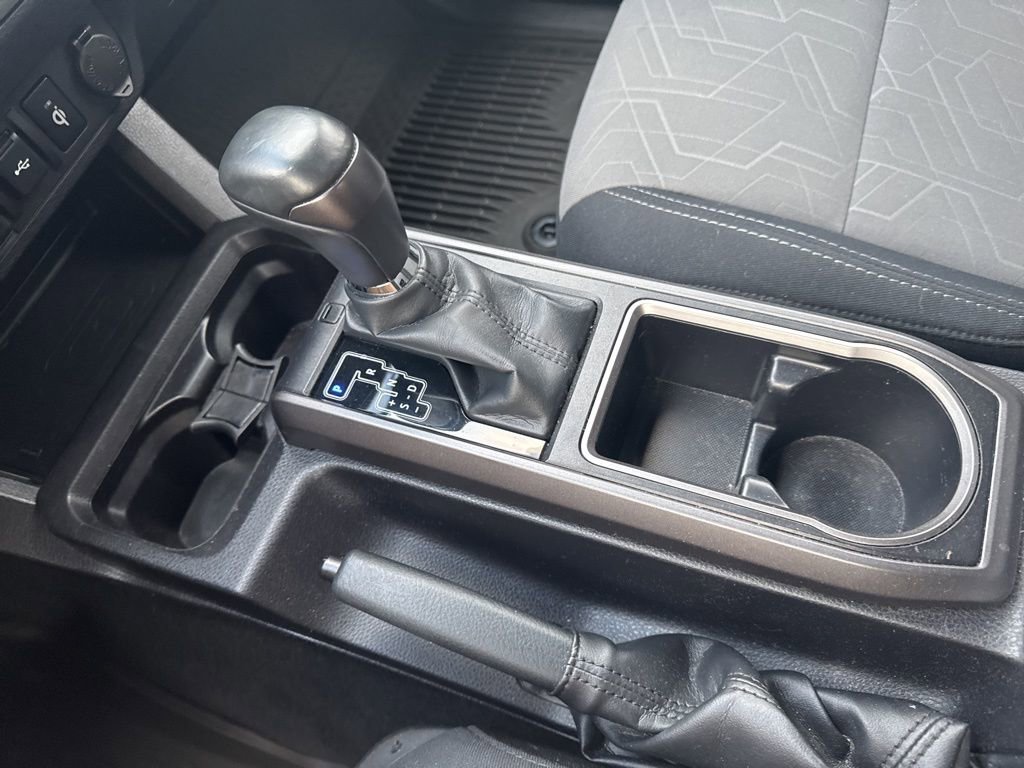 Used 2022 Toyota Tacoma TRD Sport w/ Technology Package AWD/4WD image 23