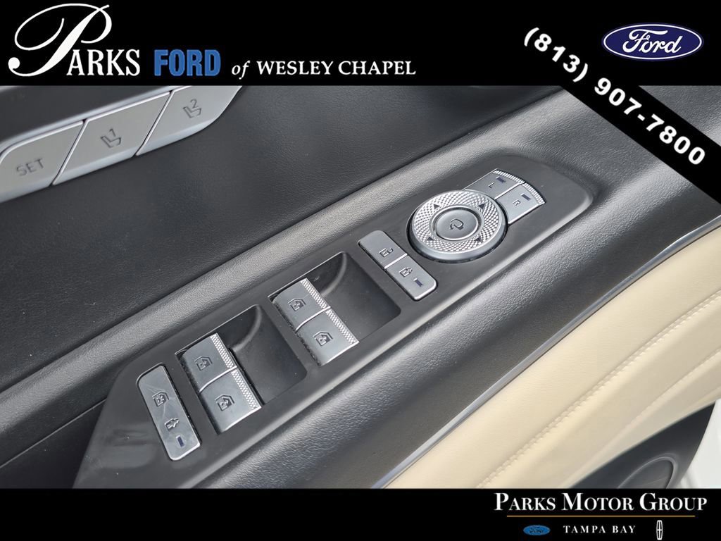 Used 2022 Genesis GV80 2.5T w/ Prestige Package 05 RWD image 18