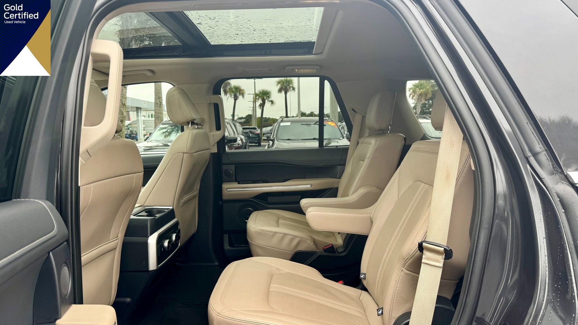 Certified 2024 Ford Expedition Limited image 26