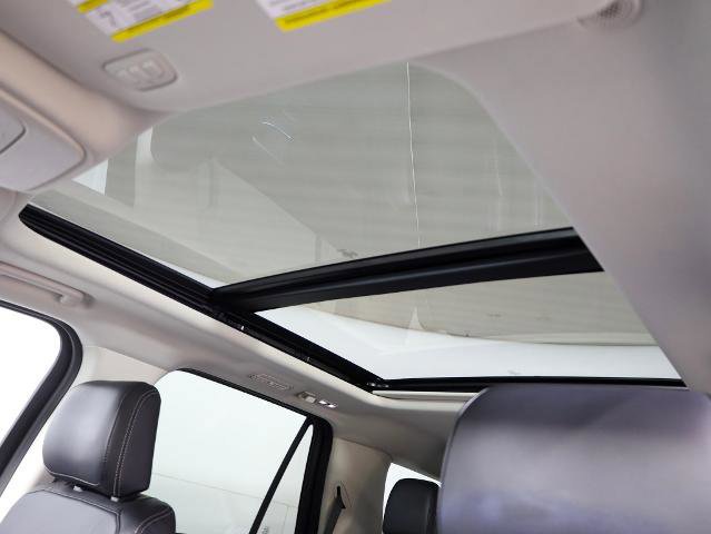 Certified 2025 Ford Expedition Platinum image 19