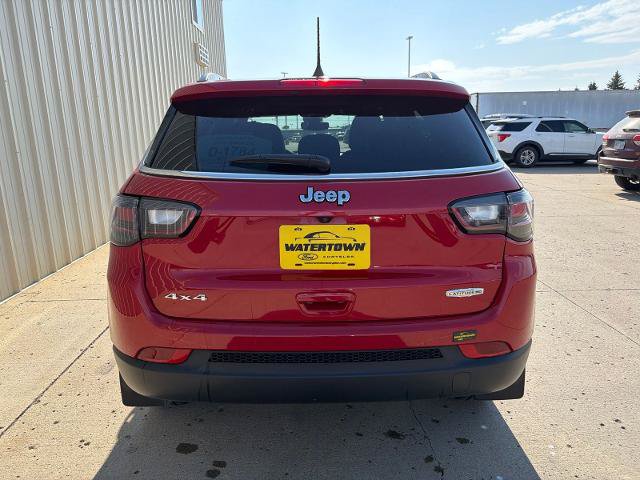 Used 2024 Jeep Compass Latitude w/ Sun and Sound Group AWD/4WD image 6