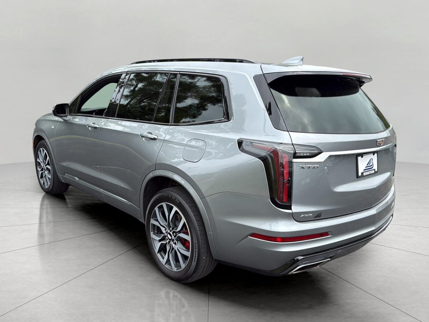 Used 2023 Cadillac XT6 Sport AWD/4WD image 11
