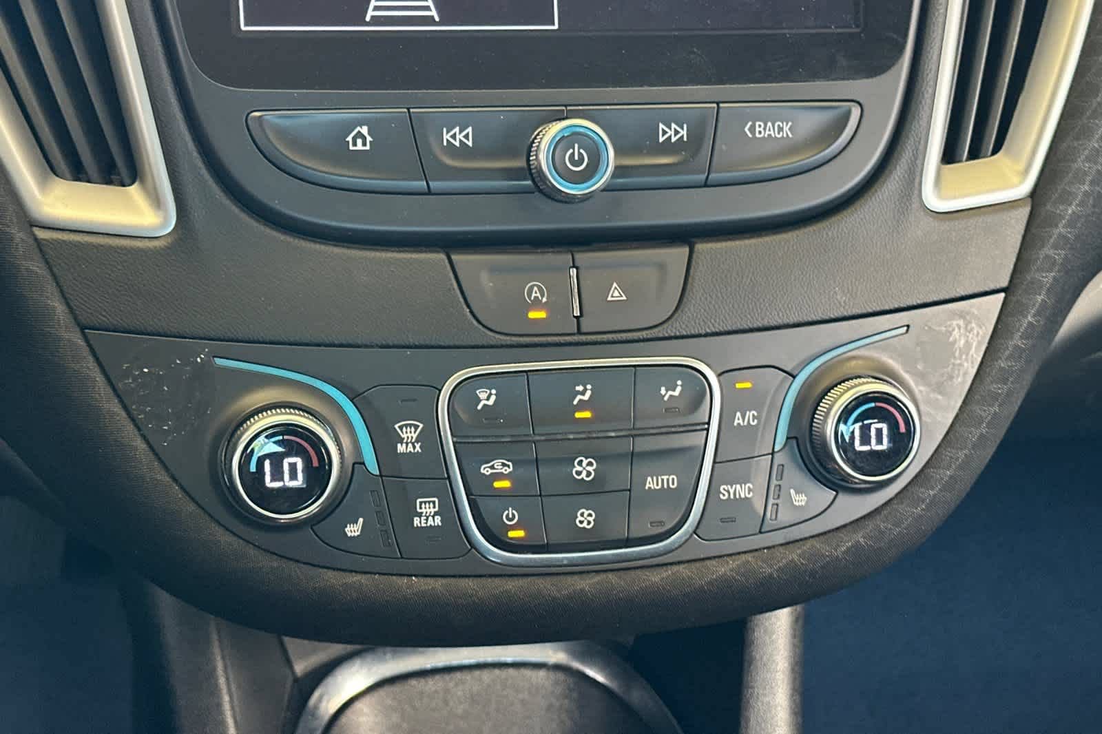 Used 2024 Chevrolet Malibu LT FWD image 20