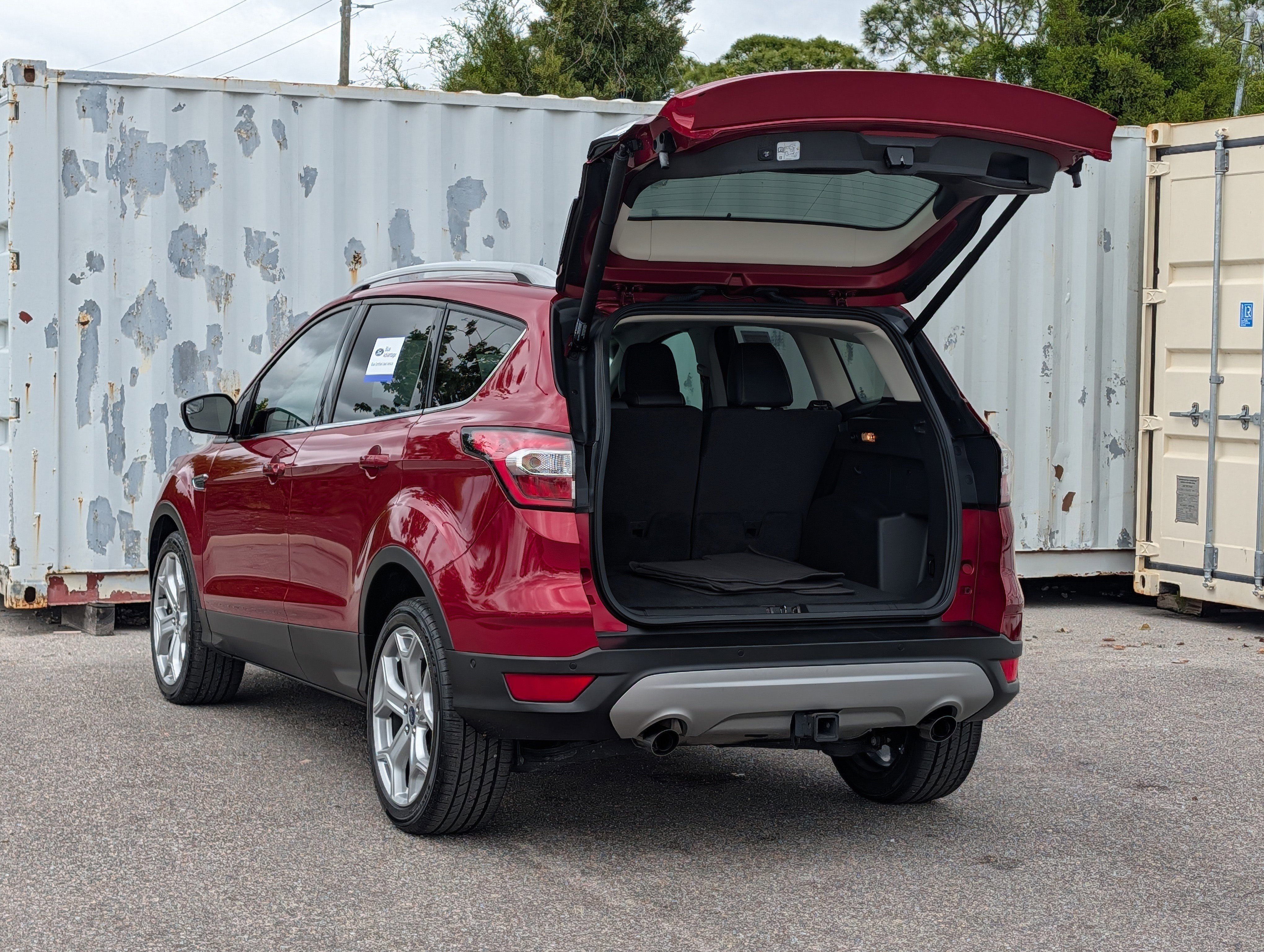 Certified 2018 Ford Escape Titanium image 13