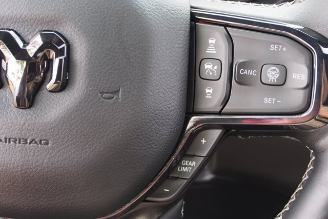 Used 2025 RAM 1500 Limited AWD/4WD image 26