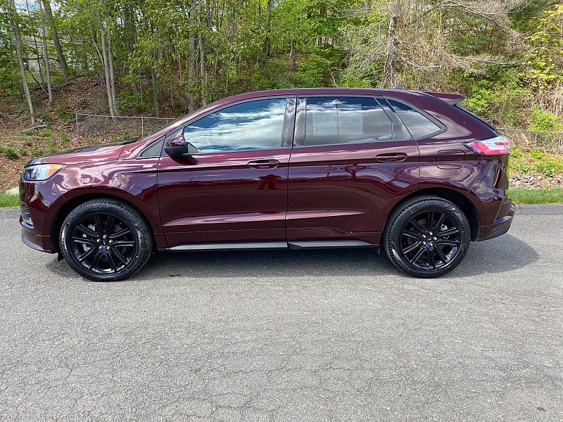 Certified 2022 Ford Edge ST-Line w/ Class II Trailer Tow Package AWD/4WD image 4
