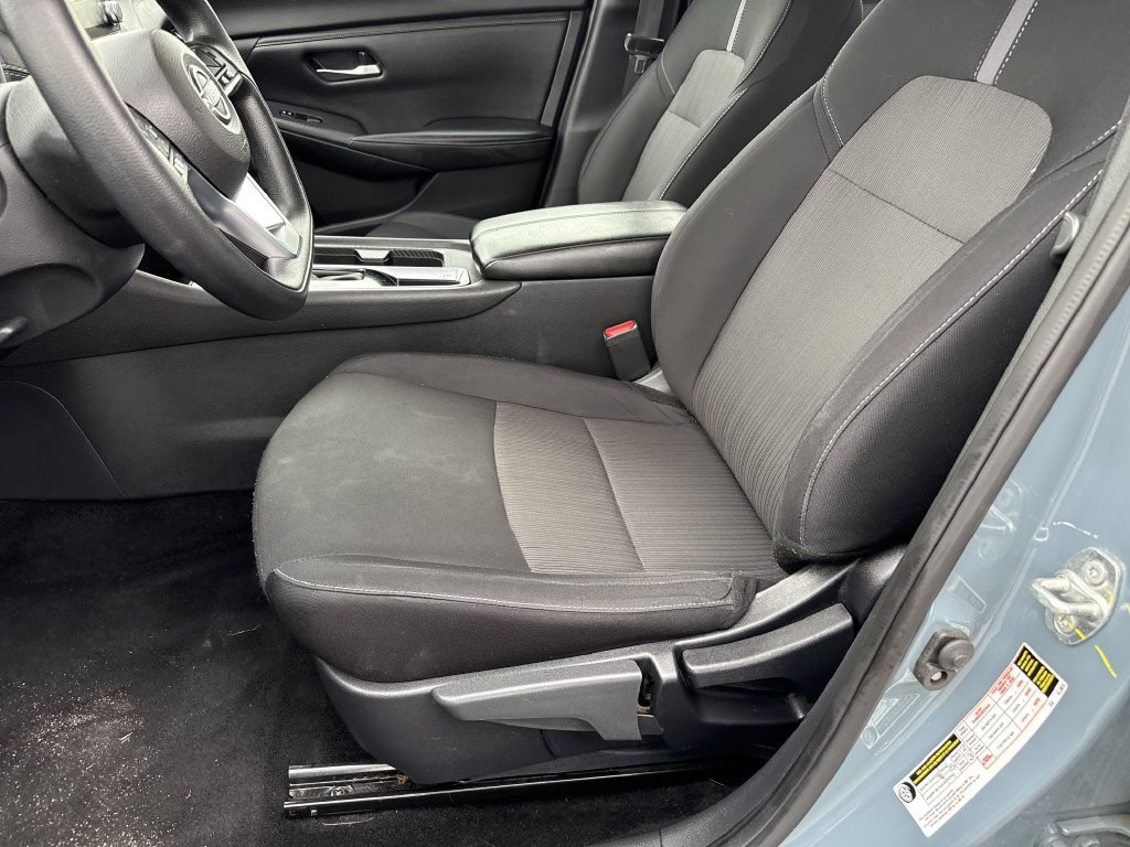 Used 2025 Nissan Sentra SV FWD image 11