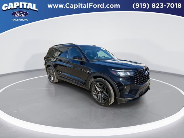 Certified 2025 Ford Explorer ST image 2