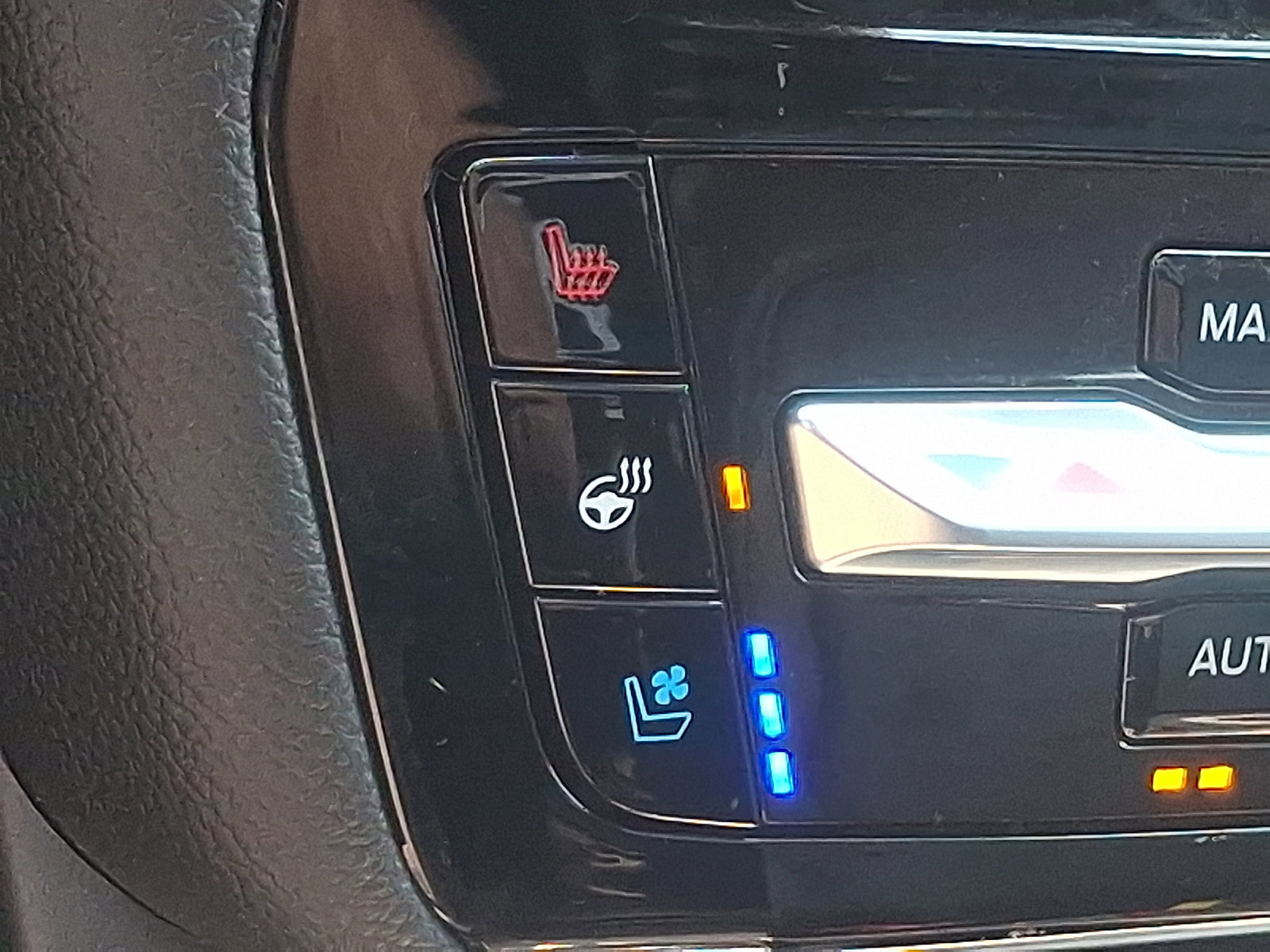 Certified 2022 Ford Explorer Limited image 25