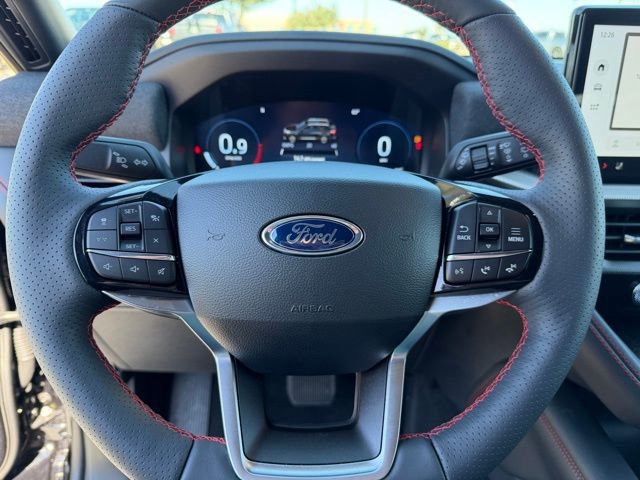 Certified 2026 Ford Explorer ST-Line w/ ST-Line Street Pack image 14