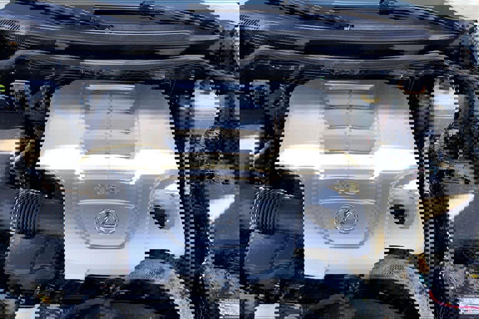 Used 2017 Lexus LX 570 4WD w/ Luxury Package image 33