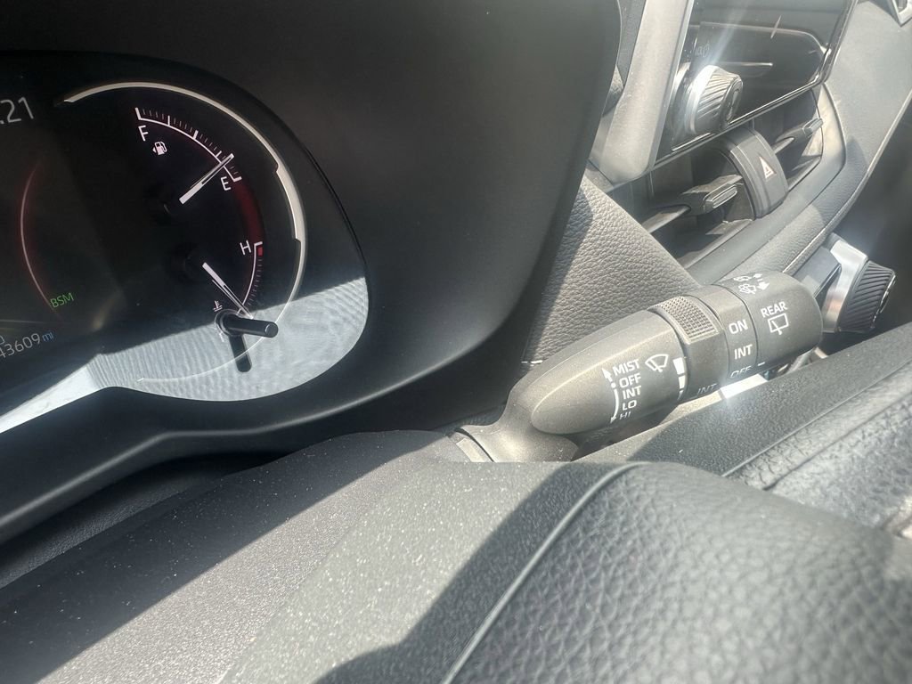 Used 2023 Toyota RAV4 XLE image 15