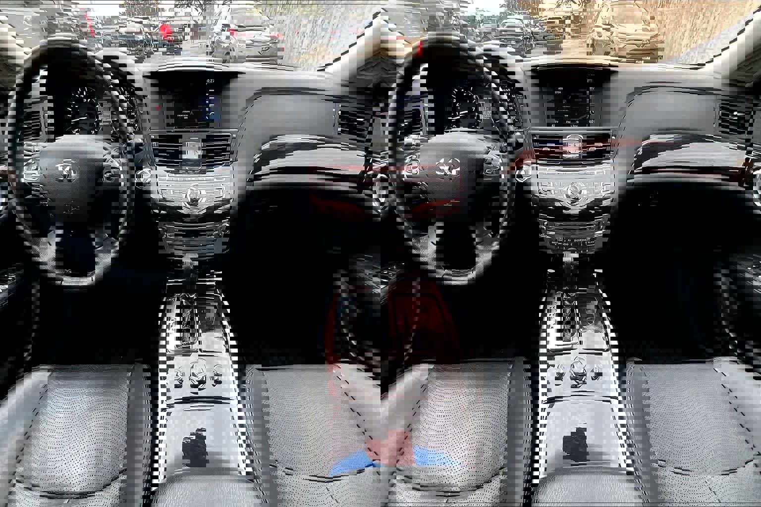 Used 2018 INFINITI Q70 L 3.7 image 17