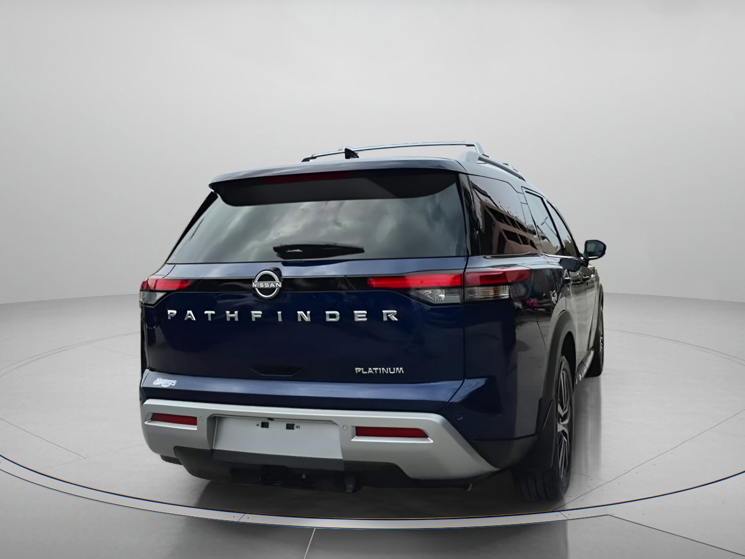 Used 2024 Nissan Pathfinder Platinum image 18