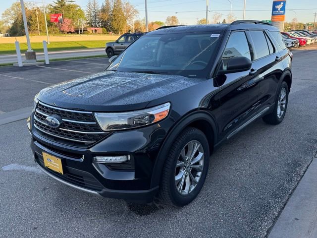 Certified 2023 Ford Explorer XLT w/ Equipment Group 202A AWD/4WD image 36