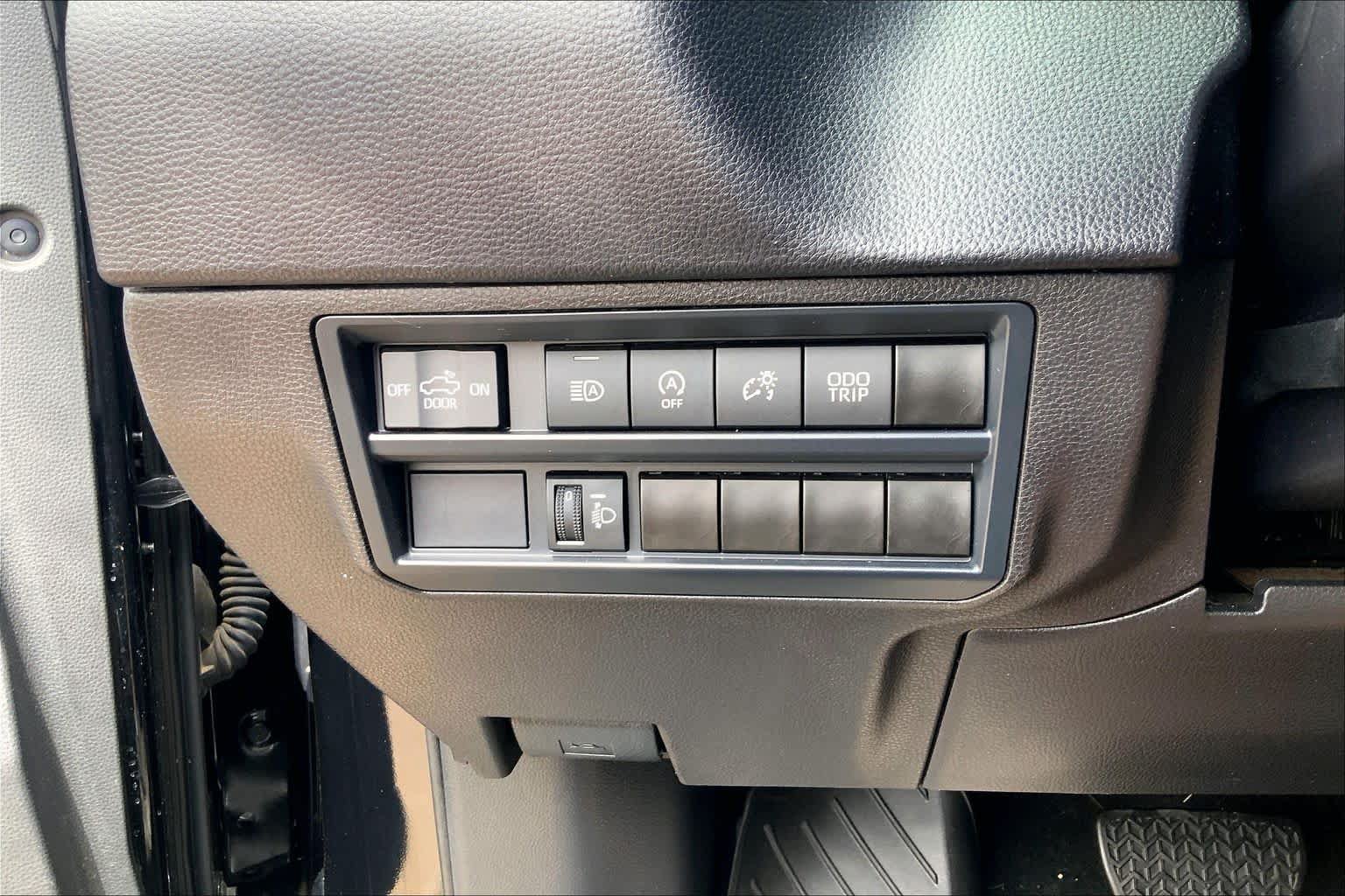 Used 2024 Toyota Tundra SR5 AWD/4WD image 36