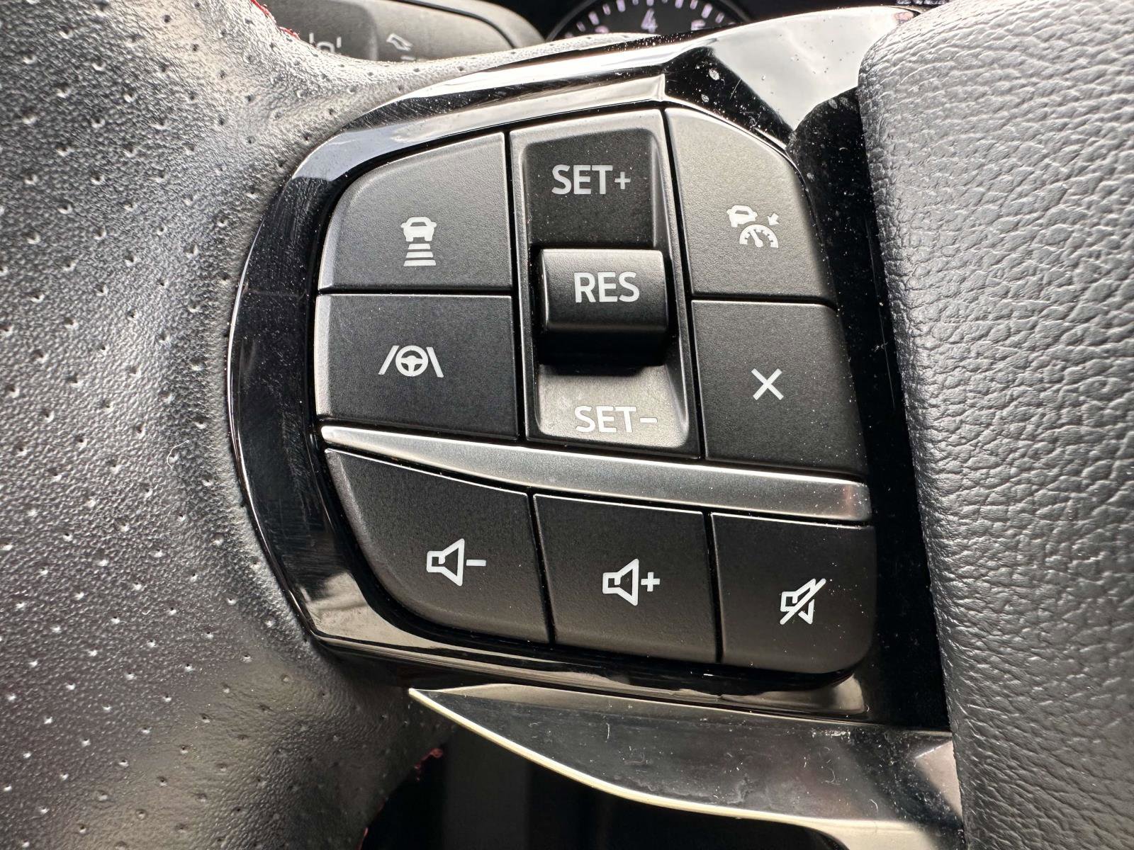 Certified 2022 Ford Explorer ST-Line AWD/4WD image 17