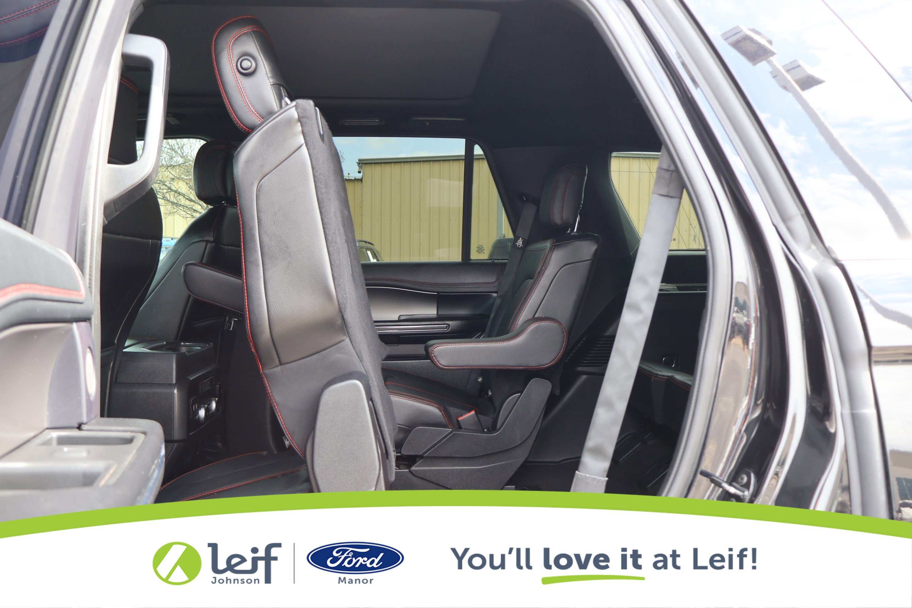 Certified 2020 Ford Expedition Limited w/ Equipment Group 303A image 32