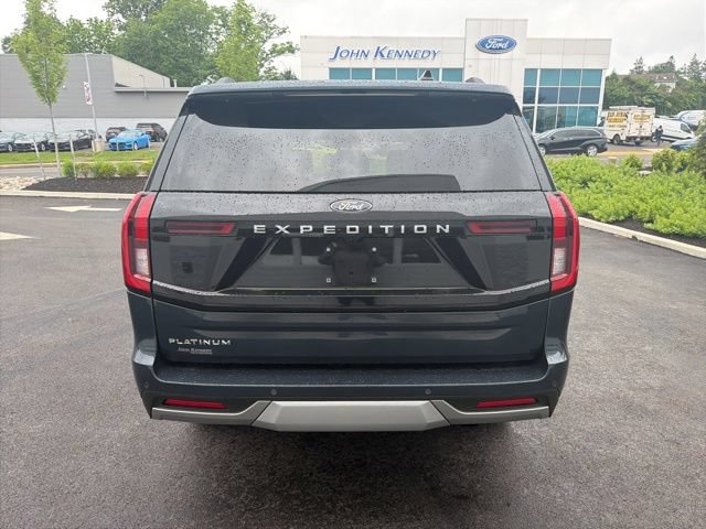 Certified 2025 Ford Expedition Platinum w/ Platinum Ultimate Package AWD/4WD image 5