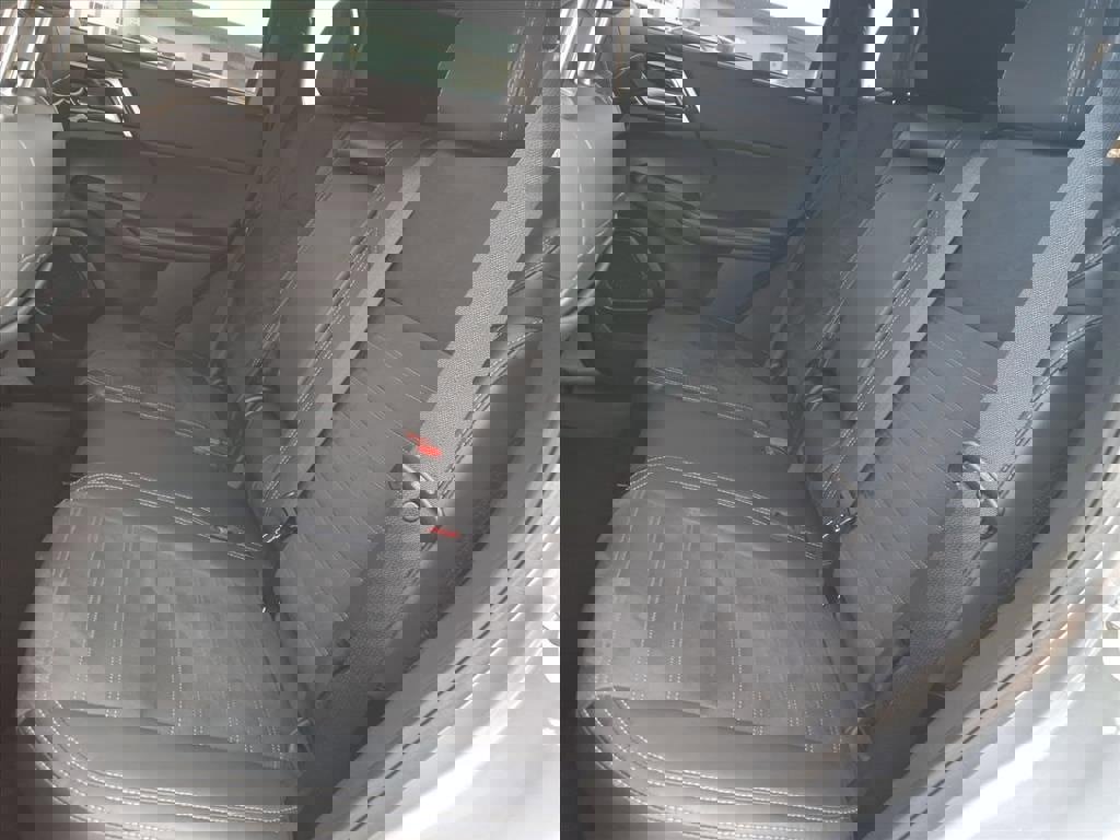 Used 2023 Mitsubishi Outlander SE image 13