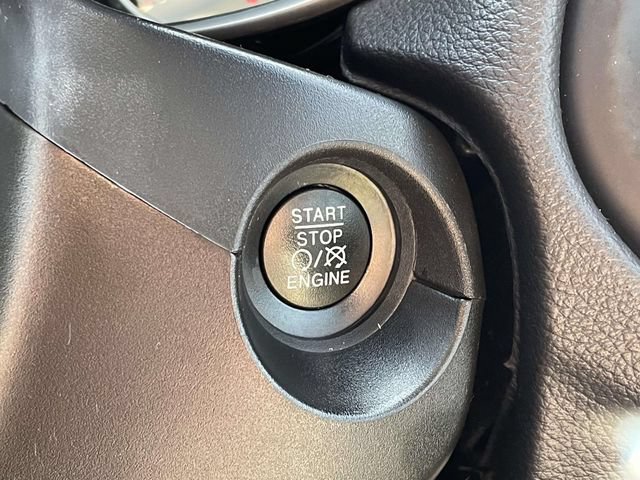 Used 2018 Jeep Compass Latitude w/ Popular Equipment Group FWD image 23