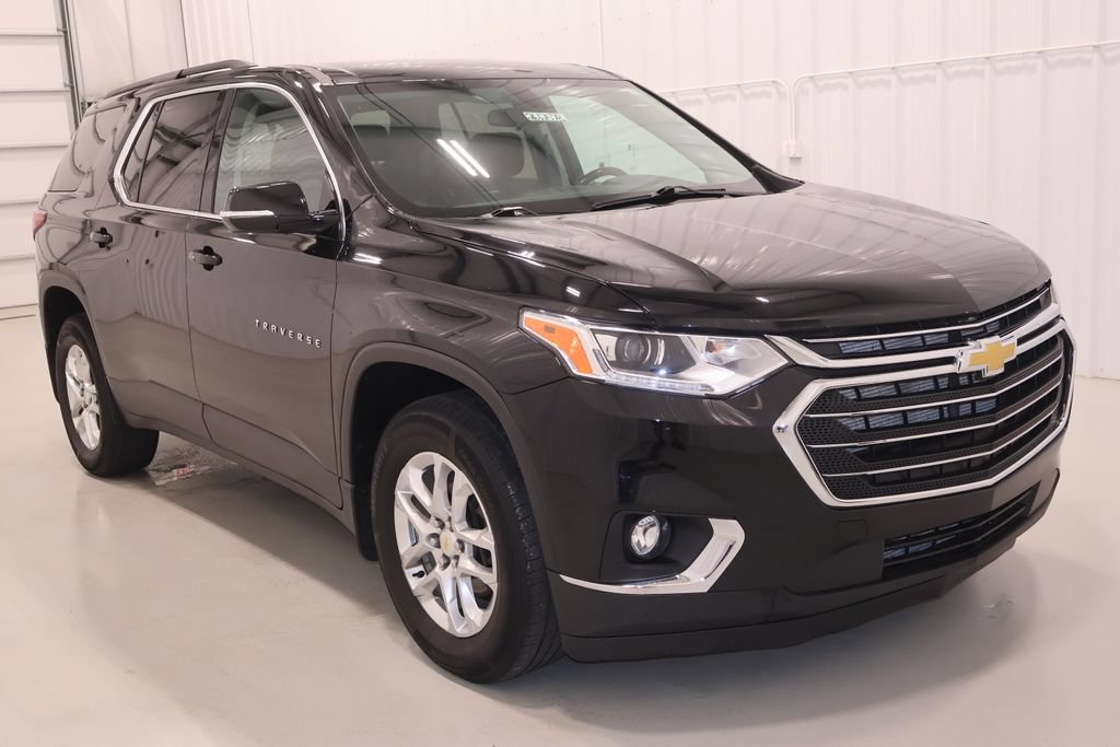 Used 2020 Chevrolet Traverse LT w/ LPO, Floor Liner Package AWD/4WD image 4